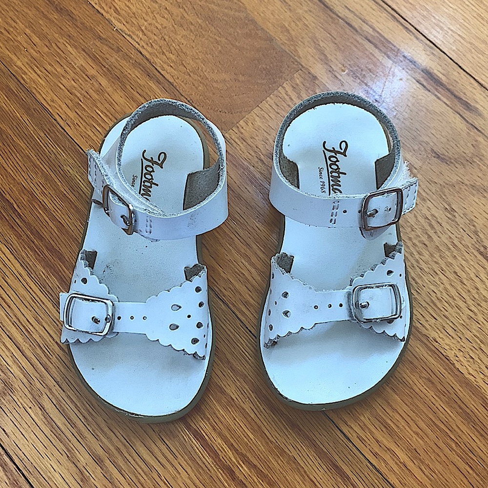 Toddler White Sandals by Footmates